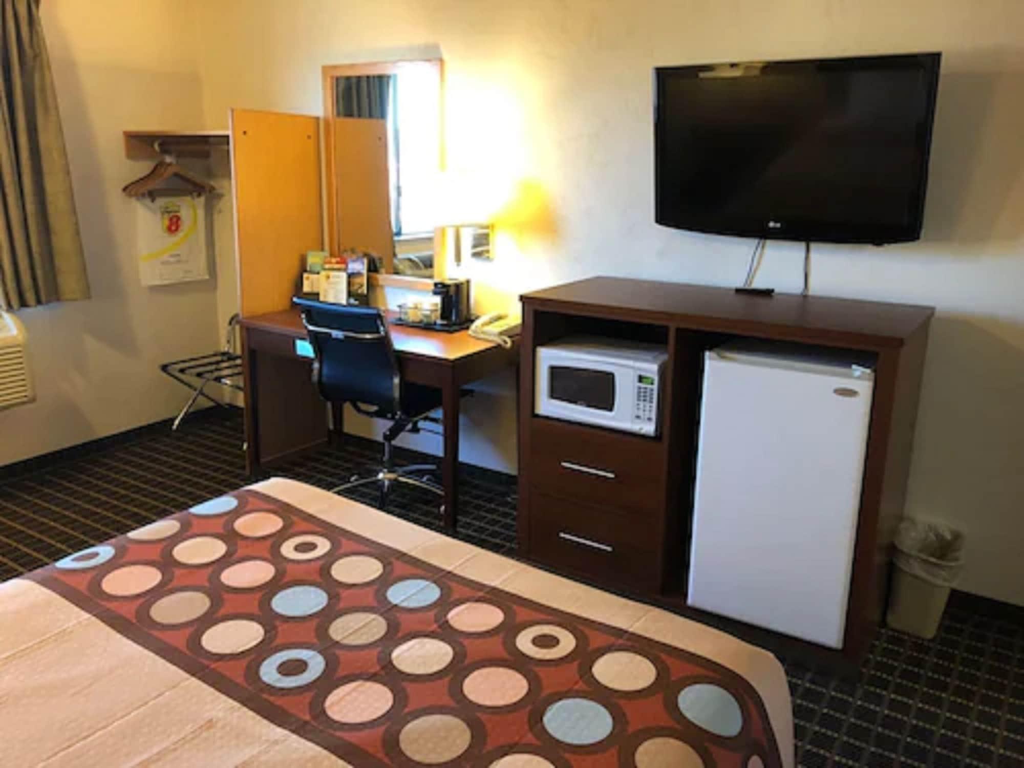 Super 8 By Wyndham Klamath Falls Buitenkant foto