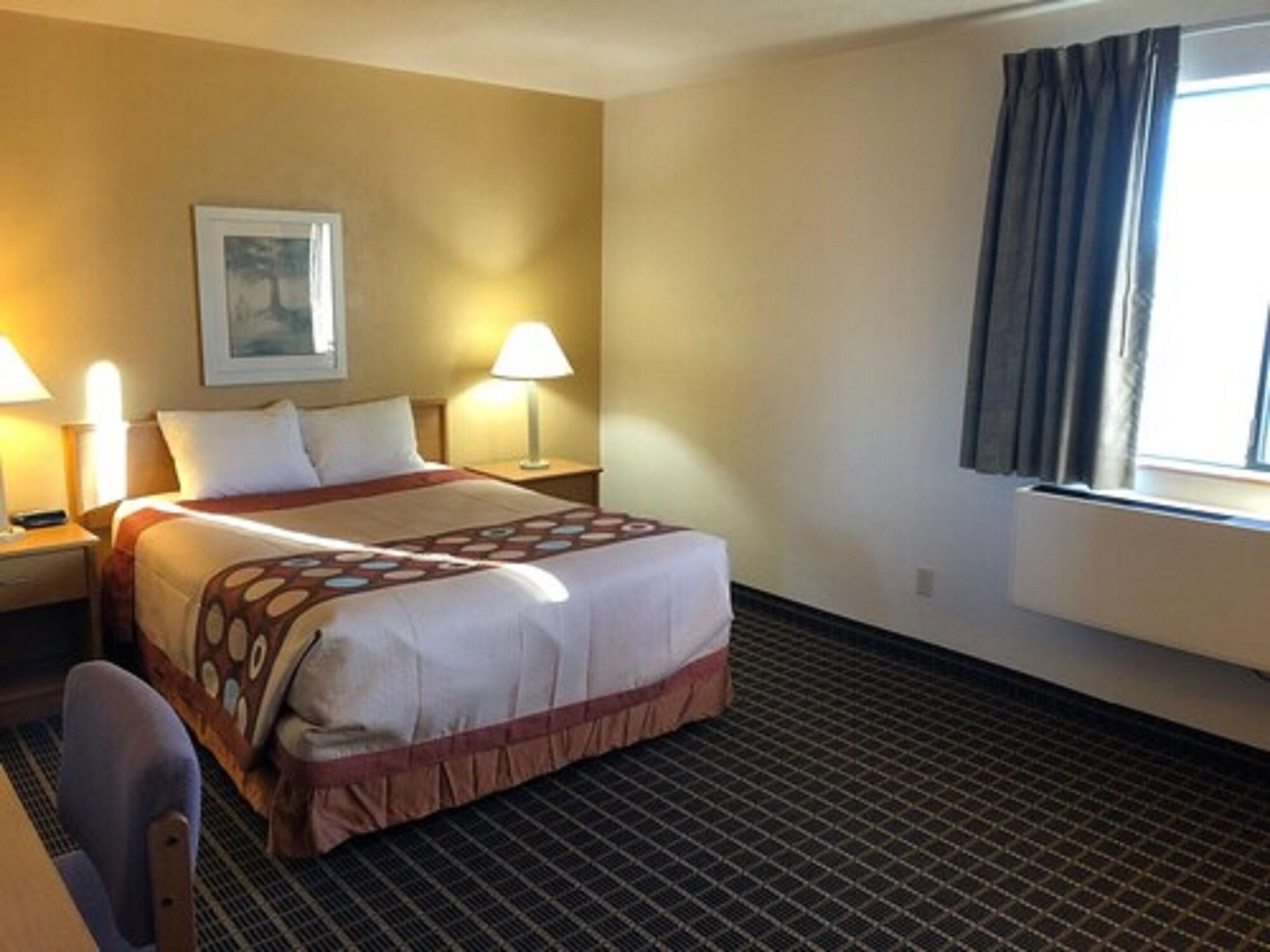 Super 8 By Wyndham Klamath Falls Buitenkant foto