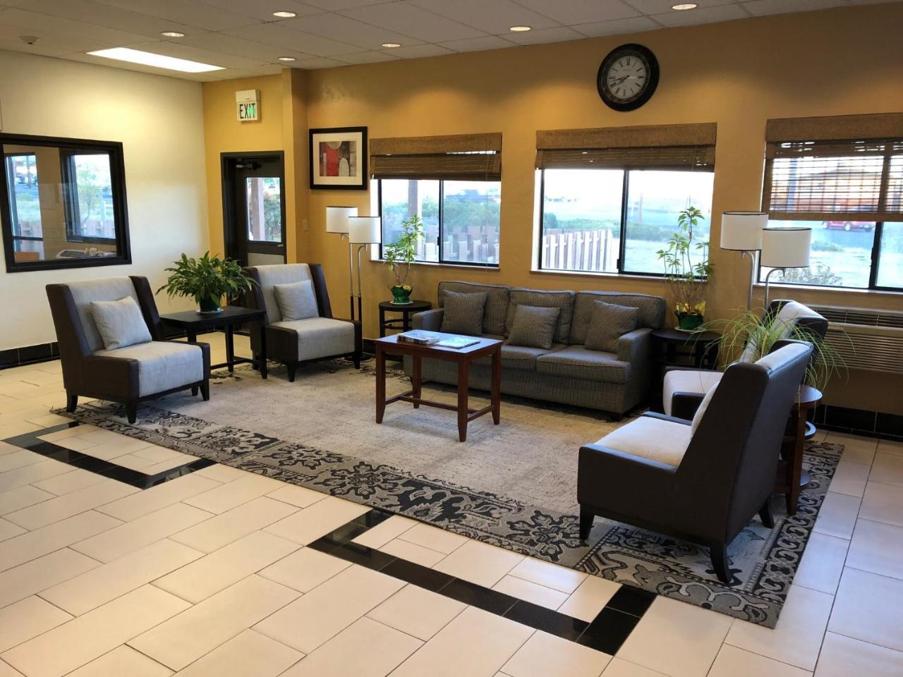 Super 8 By Wyndham Klamath Falls Buitenkant foto